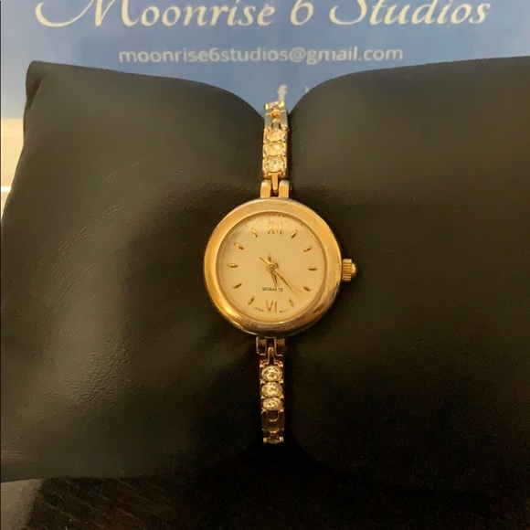 Quartz elegant woman’s thin bracelet watch main image 5